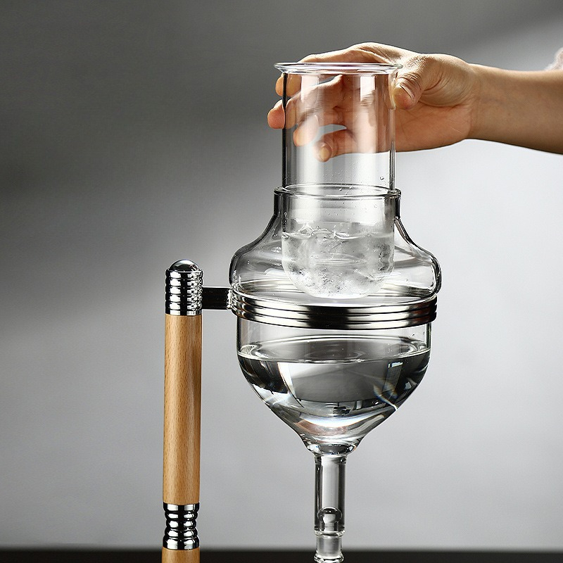 Decanter Aerator Set - ชุดขวดเหล้าสาเกแบบหยดน้ำพร้อมแก้วแช่เย็นเร็ว อุปกรณ์จ่ายเหล้าสำหรับใช้ในบ้าน ช่วยให้เหล้าเย็นเร็ว พร้อมอุปกรณ์เสริมครบชุด